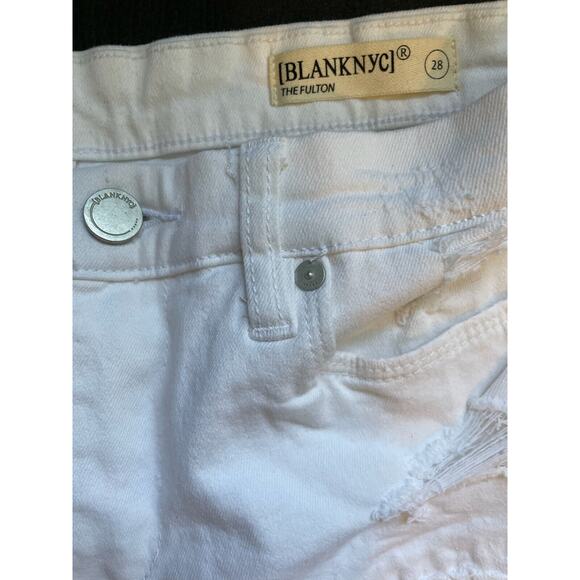BlankNYC The Fulton Boyfriend Distressed Denim Roll Up Short Vodka Soda White 28 - Picture 3 of 10